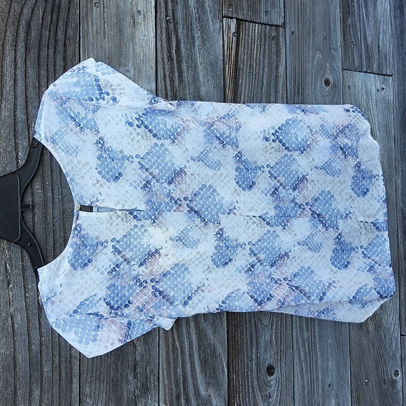Cynthia Rowley blue white & Grey blouse size small - Picture 4 of 7